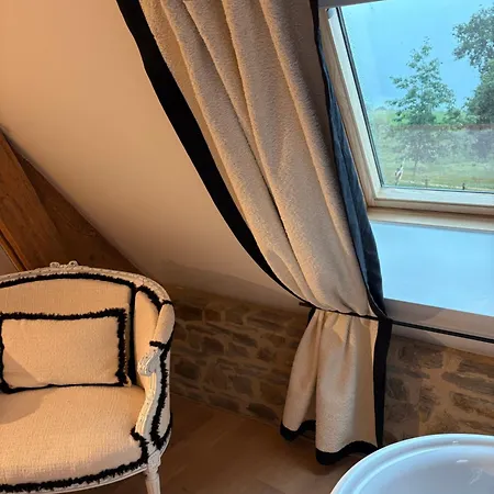 Domaine Du Tertre Ychot بيت ضيافة